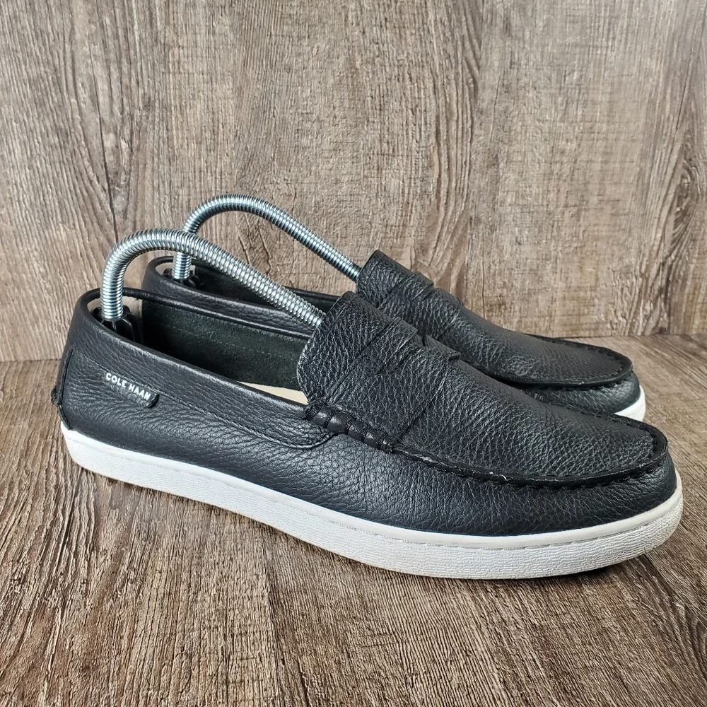 Cole Haan Grand OS Pinch Weekender Men’s Size 8.5 M Black Leather Penny Loafers